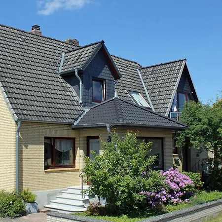 Haus Hahn Apartment